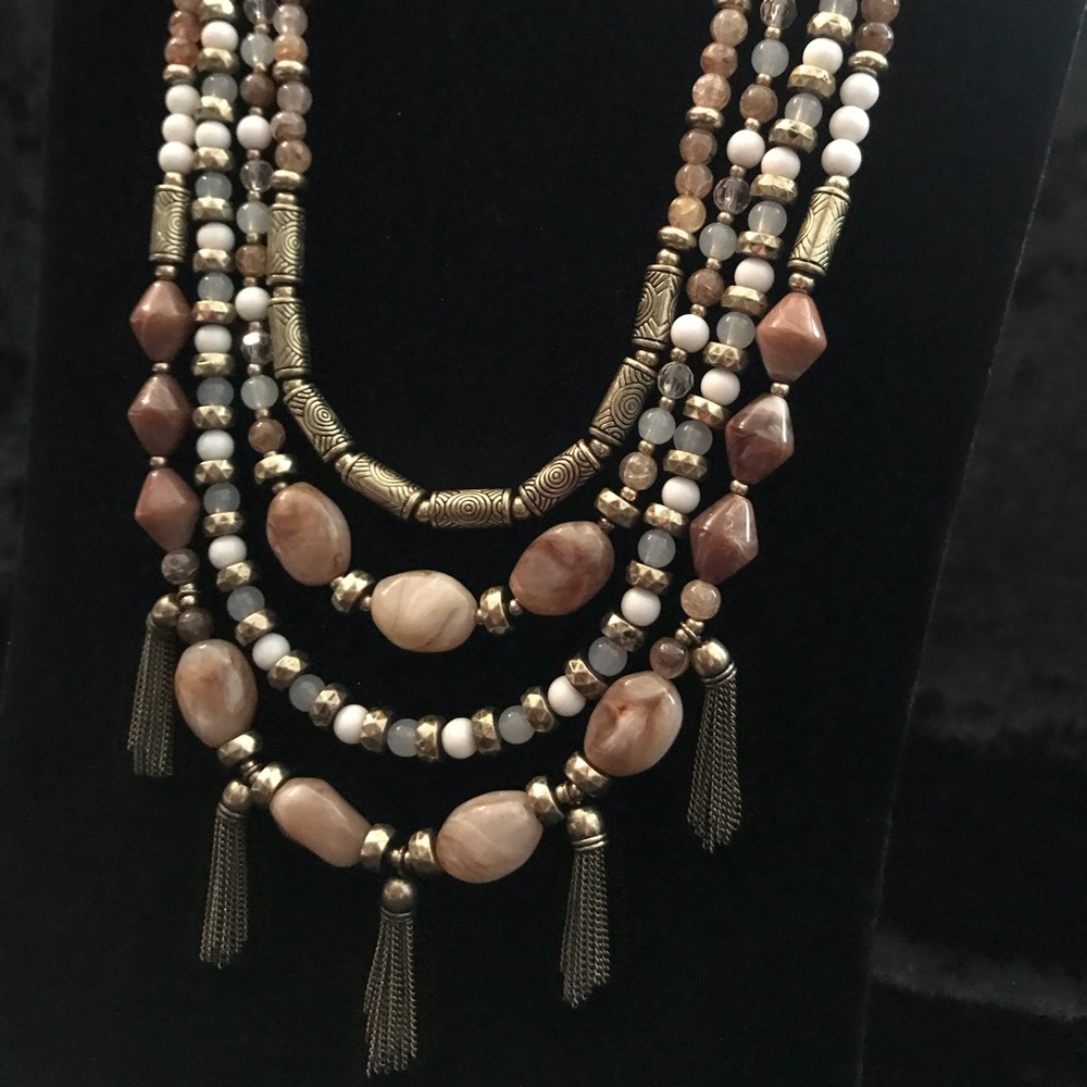 Premier Designs’s New Neutrals Necklace